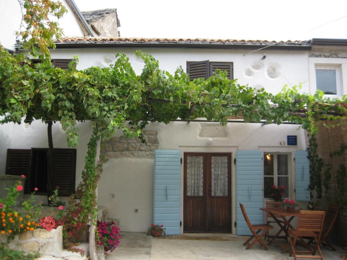 Holiday Home Trostova Kuca Pazin Cameră foto